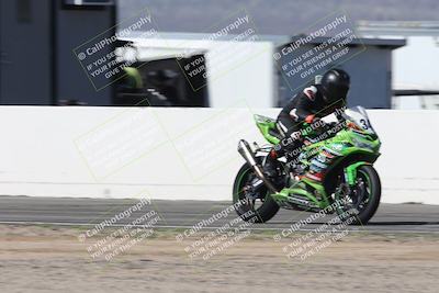 media/Oct-05-2025-CVMA (Sun) [[beeef4f201]]/Race 2-Supersport Middleweight/